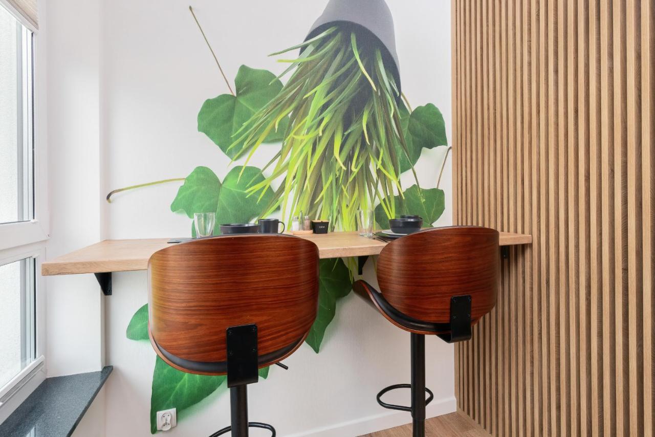 Navalis By Renters *